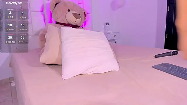 CodyTwink online show from June 21, 2026, 1:57 pm