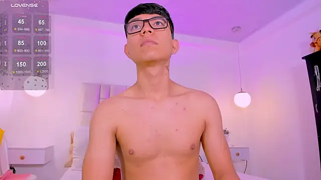 CodyTwink online show from June 27, 2026, 1:28 pm