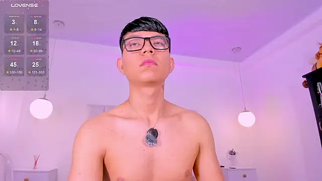 CodyTwink online show from July 17, 2026, 2:02 pm