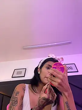 Snapshot of DeuxGold chatting on October 15, 2025, 4:01 am DeuxGold online show from October 15, 2025, 4:01 am