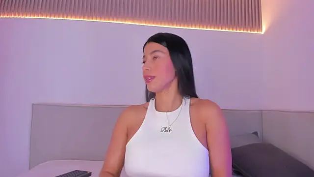 jasminehill  online show from February 5, 2026, 1:27 pm