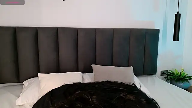 Harmonybabe  online show from December 20, 2025, 9:00 pm