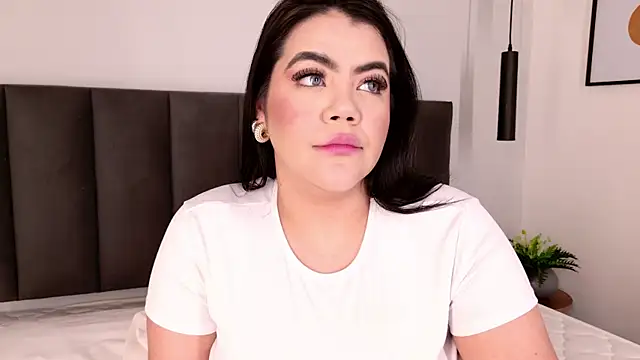 Harmonybabe  online show from January 17, 2026, 7:50 pm