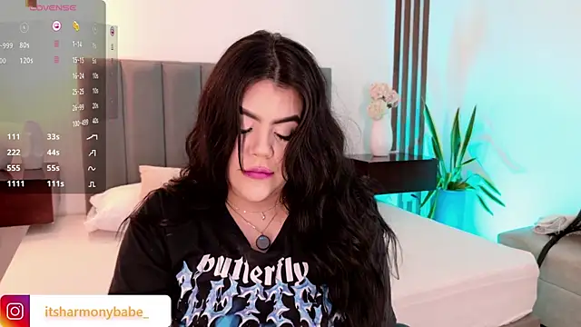 Snapshot of Harmonybabe_ chatting on May 10, 2026, 8:36 pm Harmonybabe online show from May 10, 2026, 8:36 pm