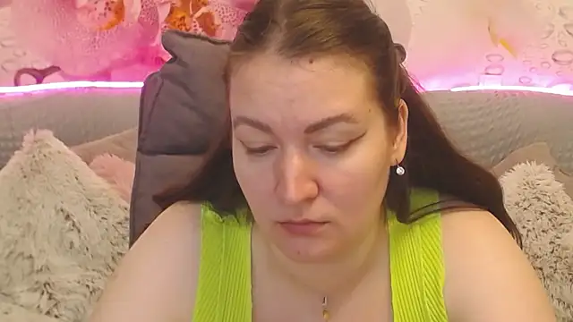 Snapshot of Nataly_cute chatting on June 24, 2026, 7:13 pm Nataly cute online show from June 24, 2026, 7:13 pm