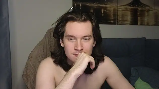 Snapshot of MoreRealAlex chatting on April 29, 2026, 5:33 am MoreRealAlex online show from April 29, 2026, 5:33 am