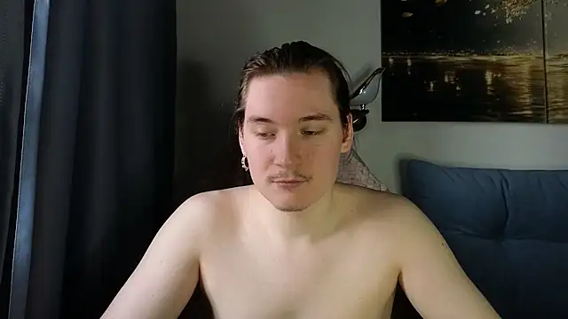 Snapshot of MoreRealAlex chatting on May 5, 2026, 4:53 am MoreRealAlex online show from May 5, 2026, 4:53 am