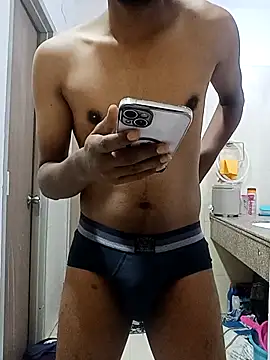 JerryJerome01 online show from May 17, 2026, 4:03 pm