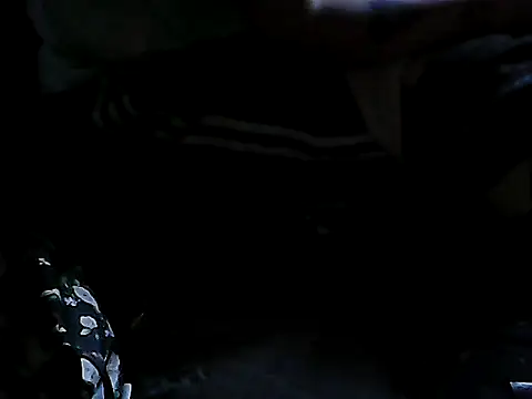 robeaulieu02 online show from September 26, 2025, 4:33 pm