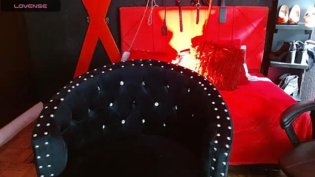 Snapshot of Naty_slavedoll chatting on February 28, 2025, 7:03 pm Naty slavedoll online show from February 28, 2025, 7:03 pm