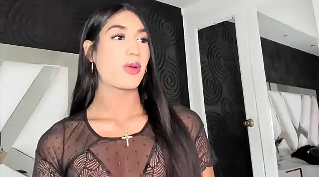 ambermartin  online show from January 29, 2025, 7:11 pm