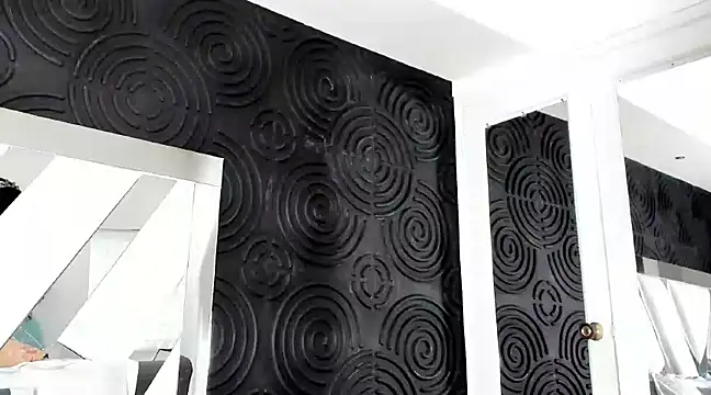 ambermartin  online show from February 24, 2025, 10:47 pm