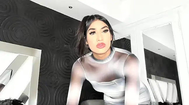 ambermartin  online show from March 3, 2025, 7:28 pm