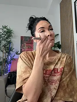 Snapshot of NattyFierros chatting on October 20, 2025, 8:20 pm NattyFierros online show from October 20, 2025, 8:20 pm