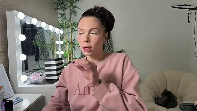 Snapshot of NattyFierros chatting on April 13, 2026, 5:07 pm NattyFierros online show from April 13, 2026, 5:07 pm