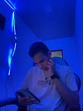 Boypolla11 online show from October 18, 2025, 4:15 am