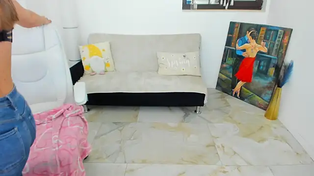 Darya Baby online show from November 7, 2025, 7:36 pm