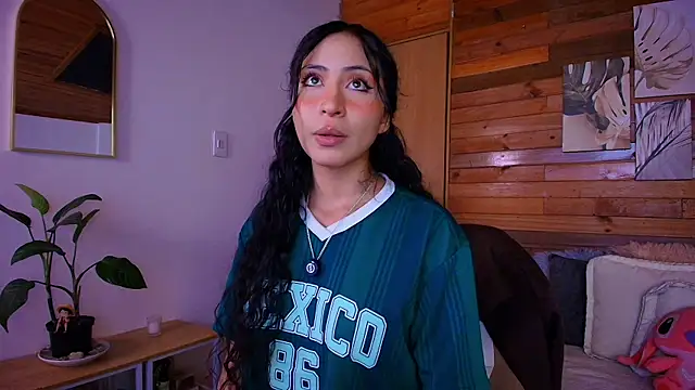 amber curly online show from June 18, 2026, 8:13 pm