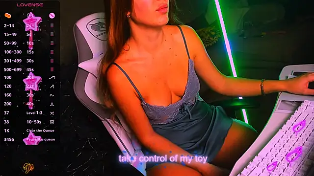 ReggieMeow online show from February 4, 2025, 1:23 am