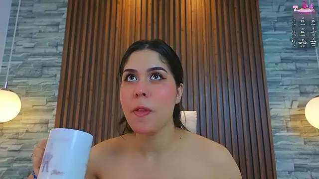 Snapshot of alannavidal chatting on March 4, 2026, 3:45 am alannavidal online show from March 4, 2026, 3:45 am