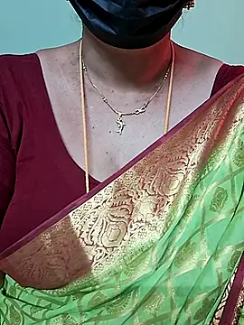 ananya956 online show from February 17, 2025, 10:18 am