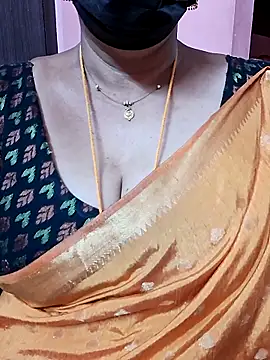 ananya956 online show from November 7, 2025, 2:06 pm