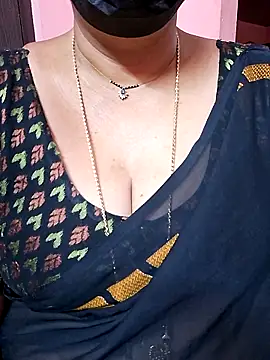 ananya956 online show from November 17, 2025, 1:22 am