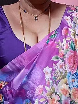 ananya956 online show from May 6, 2026, 3:50 pm