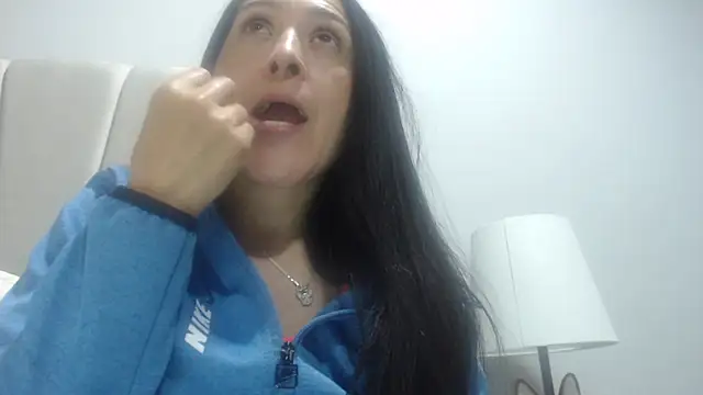 naughthyany16 online show from January 5, 2026, 8:01 pm