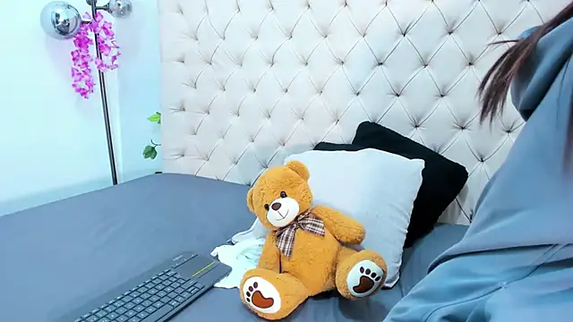 Victoria Coleman online show from January 13, 2026, 7:30 pm