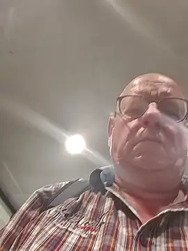 andrejoyfull64 online show from June 29, 2026, 1:00 pm