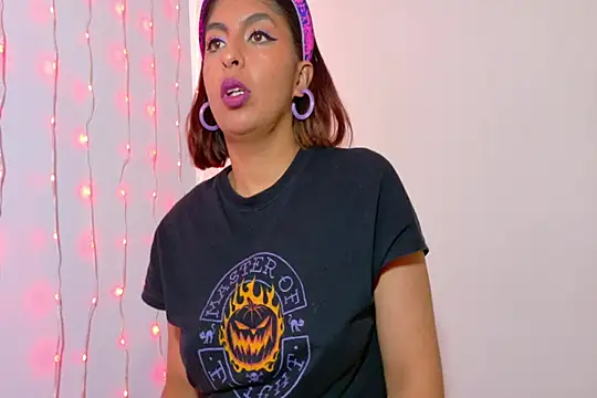 Snapshot of im_anna_ chatting on October 3, 2025, 6:38 pm im anna online show from October 3, 2025, 6:38 pm