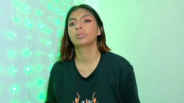 Snapshot of im_anna_ chatting on October 6, 2025, 6:27 pm im anna online show from October 6, 2025, 6:27 pm