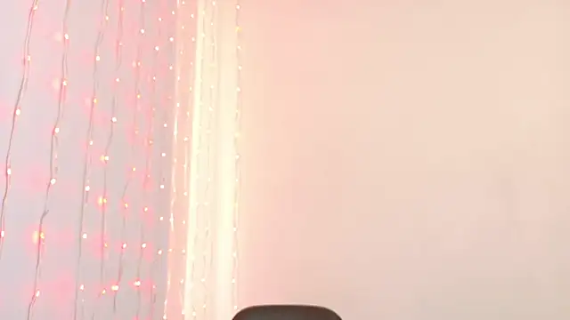 Snapshot of im_anna_ chatting on October 8, 2025, 8:06 pm im anna online show from October 8, 2025, 8:06 pm