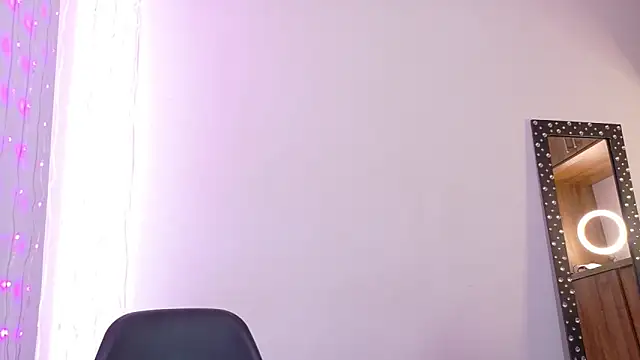 Snapshot of im_anna_ chatting on October 19, 2025, 8:09 pm im anna online show from October 19, 2025, 8:09 pm