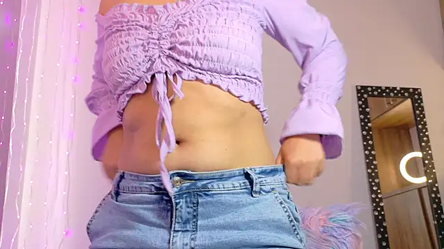 Snapshot of im_anna_ chatting on November 6, 2025, 6:53 pm im anna online show from November 6, 2025, 6:53 pm