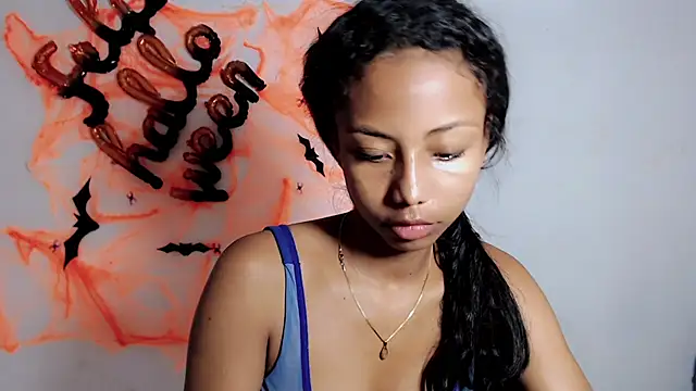 jasmin brunette  online show from October 14, 2025, 1:01 pm