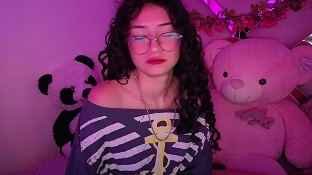 CherieCurl online show from June 2, 2026, 3:25 pm