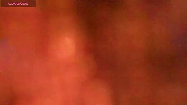 Lauren Hills069 online show from May 7, 2026, 9:53 pm
