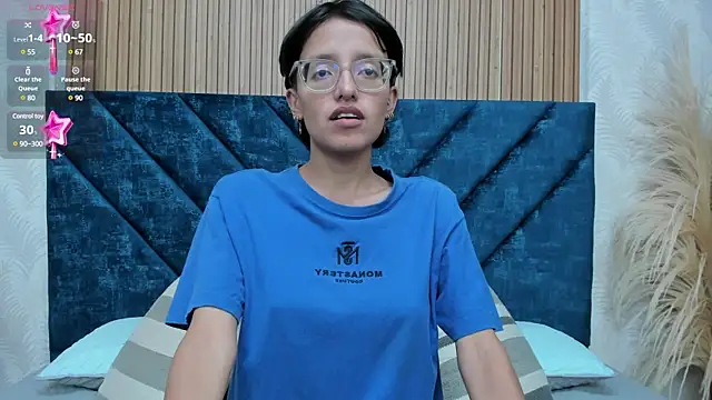 Snapshot of Marge_lasander chatting on January 21, 2025, 1:29 am Marge lasander online show from January 21, 2025, 1:29 am