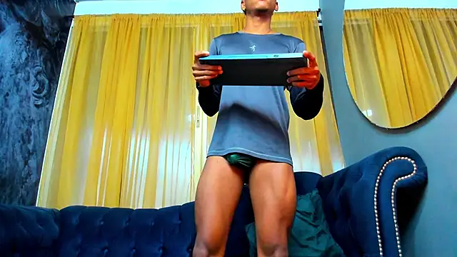 Ethan Fox11 online show from May 1, 2026, 1:48 pm