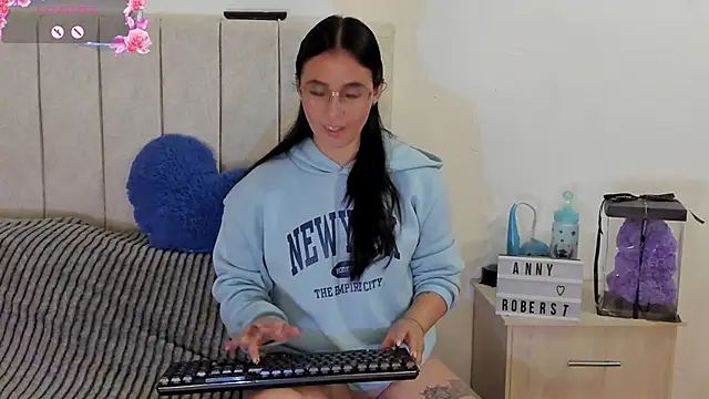 anny roberts online show from June 16, 2026, 7:38 pm
