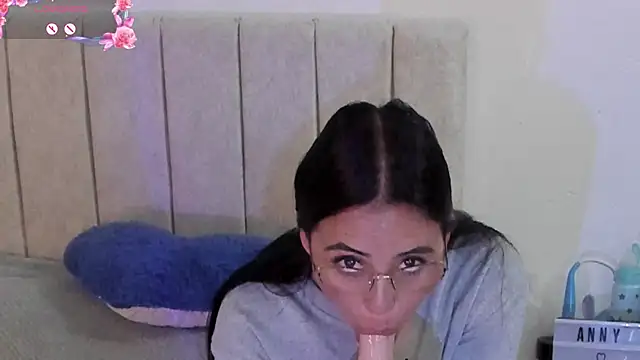 anny roberts online show from June 25, 2026, 1:04 pm