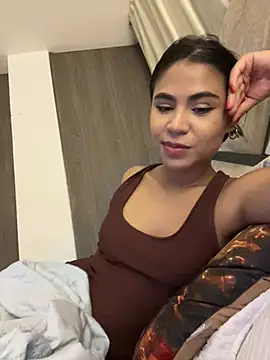 HaileyBaldwin online show from December 29, 2024, 1:56 am