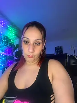 Snapshot of DeeLight124 chatting on September 25, 2025, 5:22 am DeeLight124 online show from September 25, 2025, 5:22 am