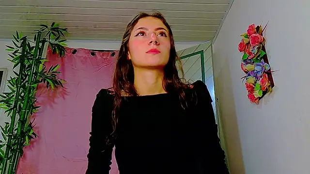 scarlet-jonesx online show from May 15, 2026, 11:23 pm