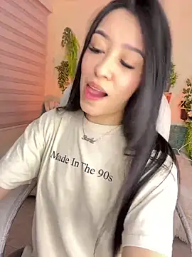 Starliee   online show from December 6, 2024, 12:34 am