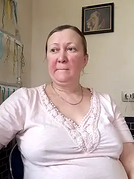 Snapshot of blondyaguar chatting on December 4, 2025, 10:02 am blondyaguar online show from December 4, 2025, 10:02 am