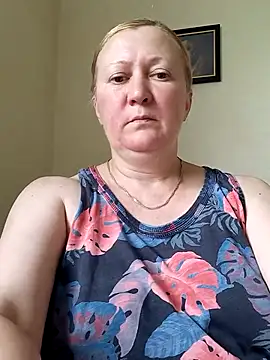 Snapshot of blondyaguar chatting on July 17, 2026, 8:21 am blondyaguar online show from July 17, 2026, 8:21 am