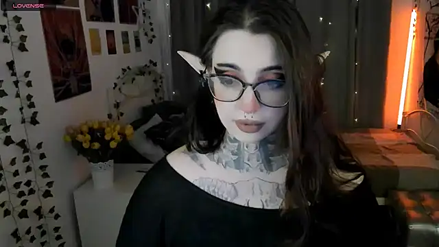 Dixi Pixi  online show from September 28, 2025, 5:46 am